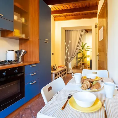 Apartment San Fedele - Historical Center By Rent